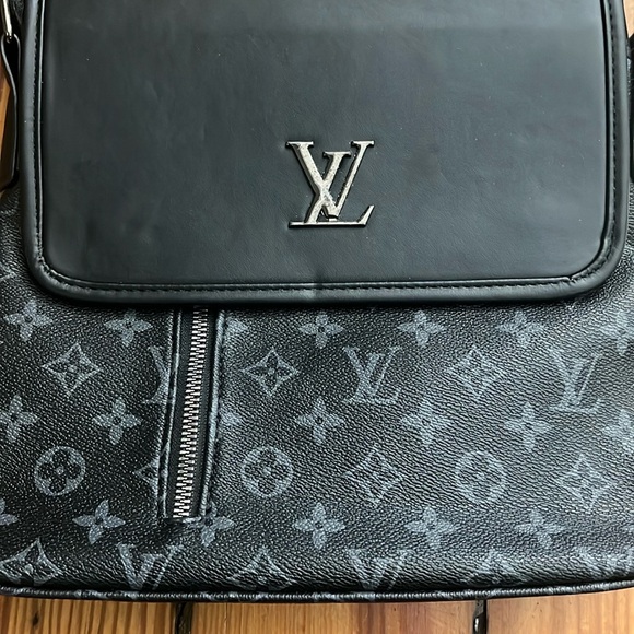 Black Monogram Messenger Bag - Picture 2 of 7